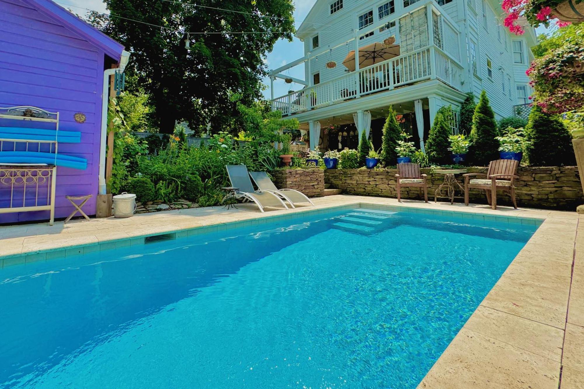 Palazzo - Luxury Pool, Hot Tub, And Sauna Hudson